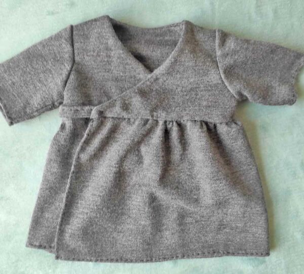 robe cache-coeur pour poupées