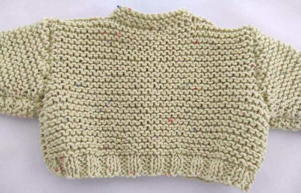 Gilet point mousse pour poupée et poupon 36 cm – Image 5