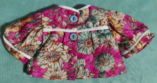dos veste pyjama poupée 33