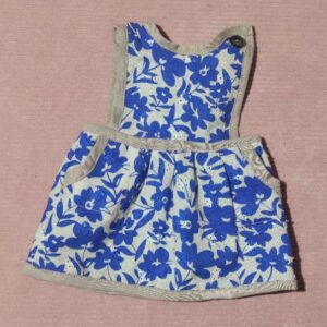 la petite robe bleue poupées et poupons