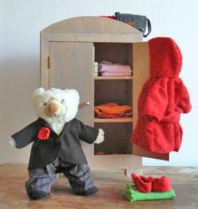 Armoire pour ranger des habits de poupée, poupon, peluche