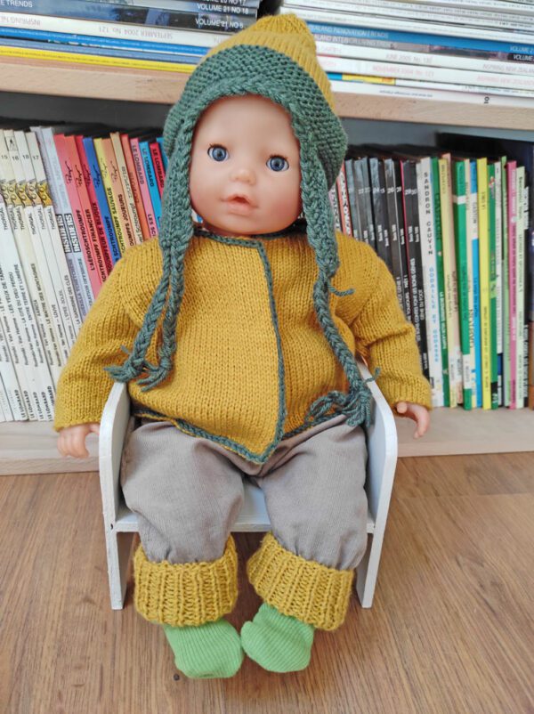 Gilet bonnet et pantalon pour poupon