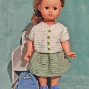 Tricot jupe et gilet poupée Modes et Travaux