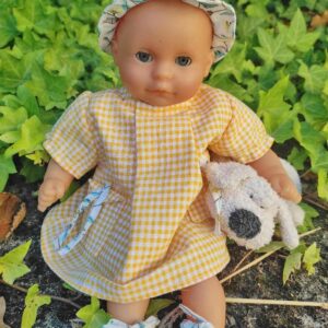 Robe, bob, chaussures poupon 30 cm